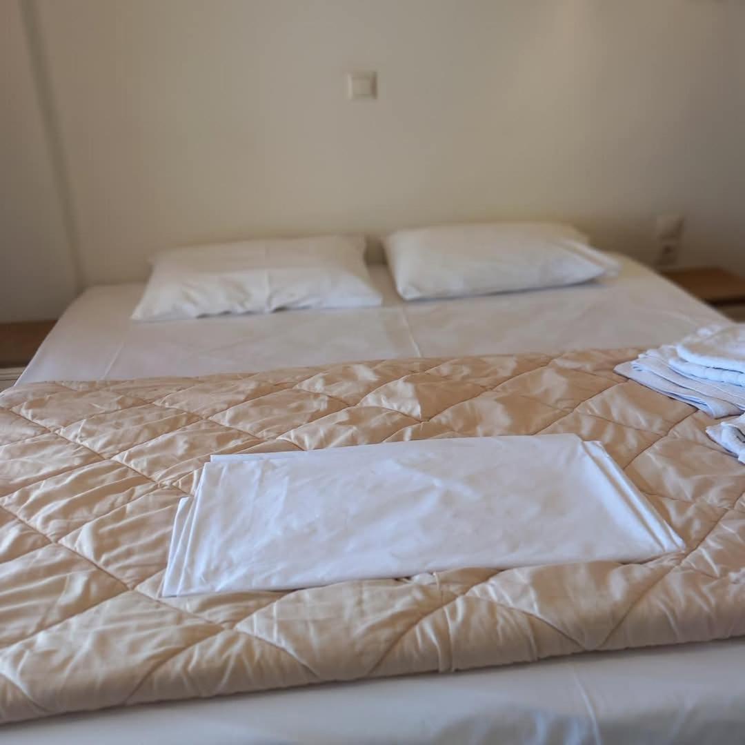 Hotel Assini Beach Tolón Buitenkant foto
